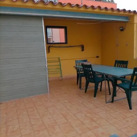 Preciosa Casa De 2 Pisos A 50 Metros De La Playa Prázdninový dům Canet De Mar