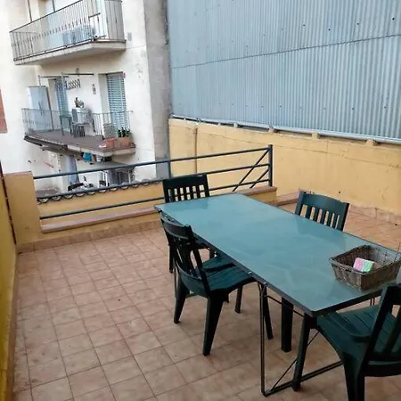 Semesterbostad Preciosa Casa De 2 Pisos A 50 Metros De La Playa Canet De Mar