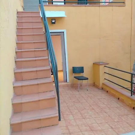 Nyaraló Preciosa Casa De 2 Pisos A 50 Metros De La Playa